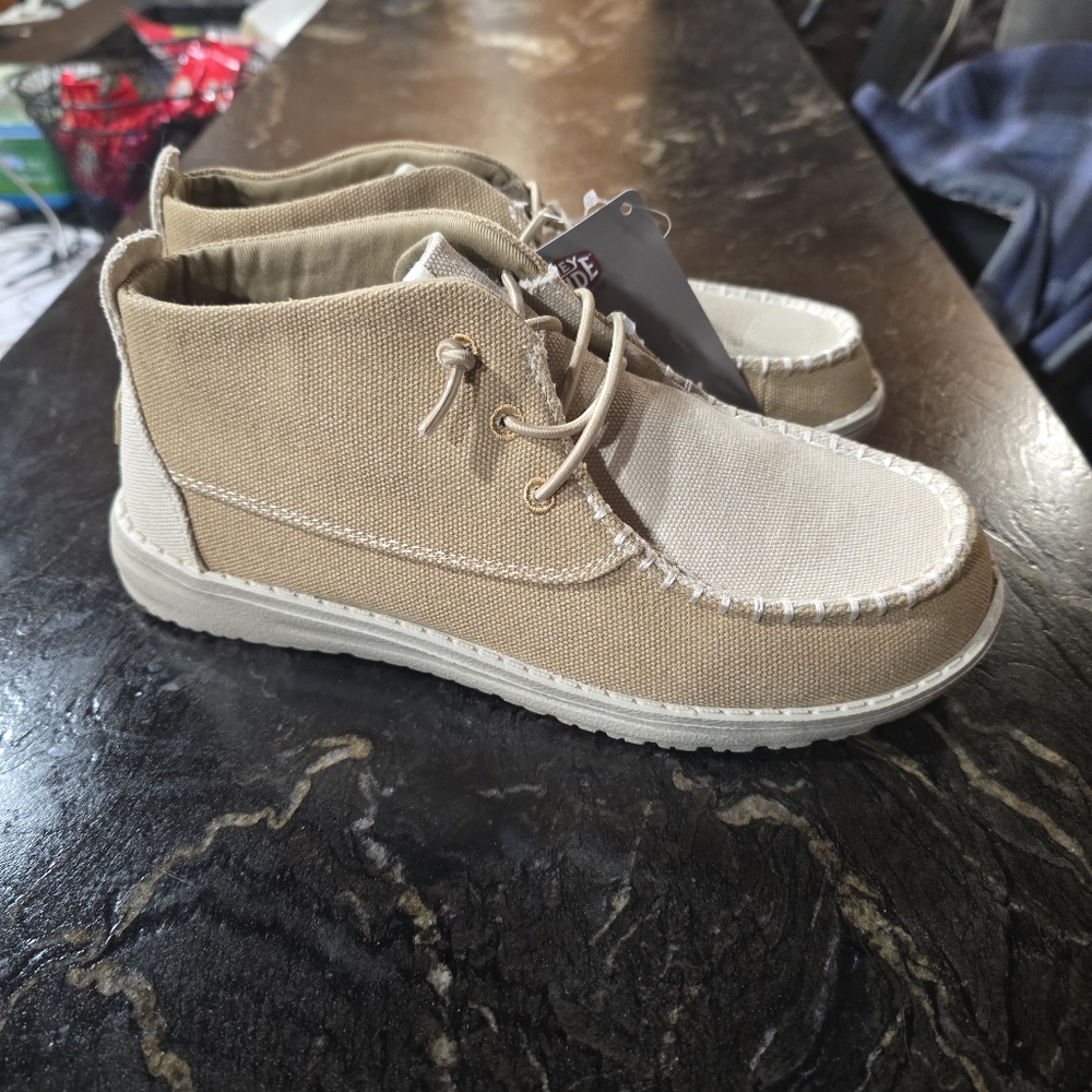 Womens Hey Dudes 6.5